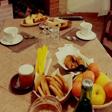 Agriturismo Tre Santi Farm stay *